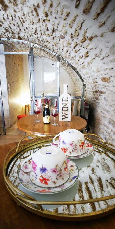 Chambre D Hote De Charme Avec Plein D Authenticite Du 13 Eme Siecle Châteauneuf-du-Pape Buitenkant foto