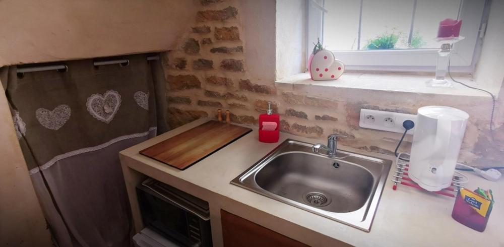 Chambre D Hote De Charme Avec Plein D Authenticite Du 13 Eme Siecle Châteauneuf-du-Pape Buitenkant foto